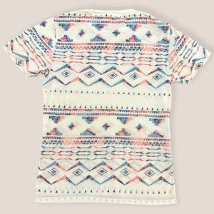 Aeropostale's White Aztec Pattern Tee: A Fusion of Culture and Comfort